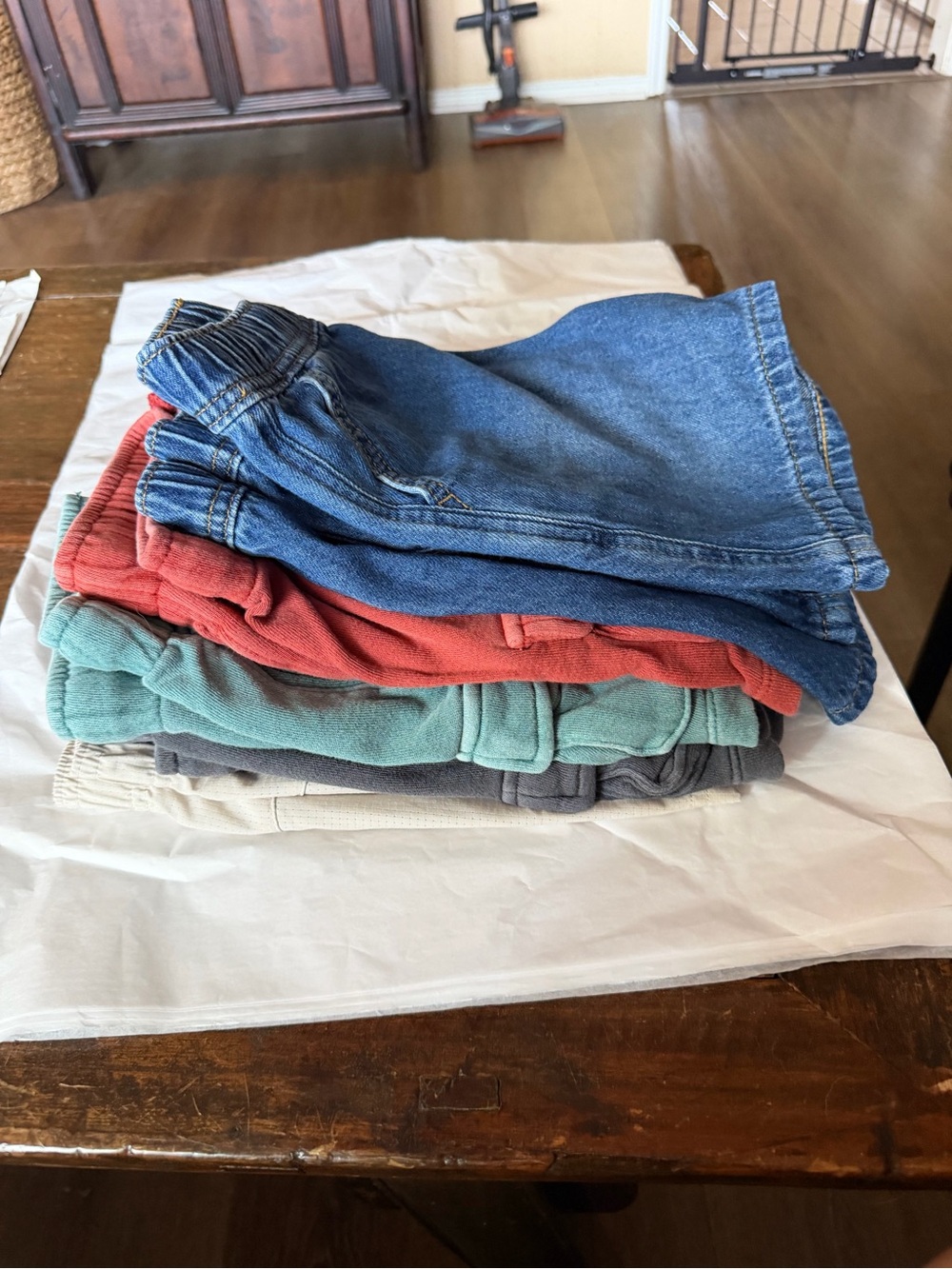 Boys Shorts Bundle, Size 4/5 (XS) – 6 Pieces, Cat & Jack + All in Motion – GUC